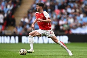 阿森纳力克纽卡！锁定欧冠资格