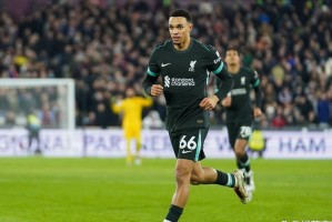 巴萨错失引进阿诺德良机，财务问题或重演梅西悲剧