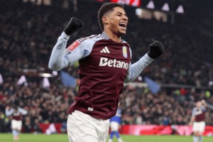 一场3-0让曼联弃将大爆发：梅开二度，率队杀入半决赛，冲击冠军