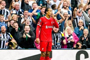 巴黎送走五名球员，利物浦欲购阿劳霍6000万