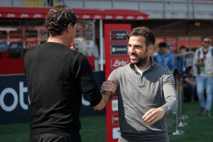 3-1，37岁法布雷加斯率意甲第13终结4轮不胜，内斯塔率队排名垫底