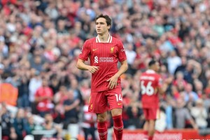 利物浦锋线潜力股被意甲四队争抢，孔蒂密谋截胡，英超豪门疑似放弃？